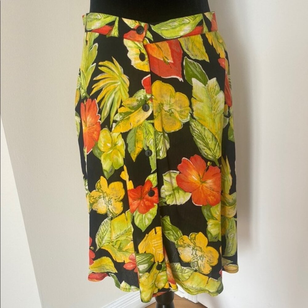 CLICHY Floral Button-Front light weight super Skirt Size 6